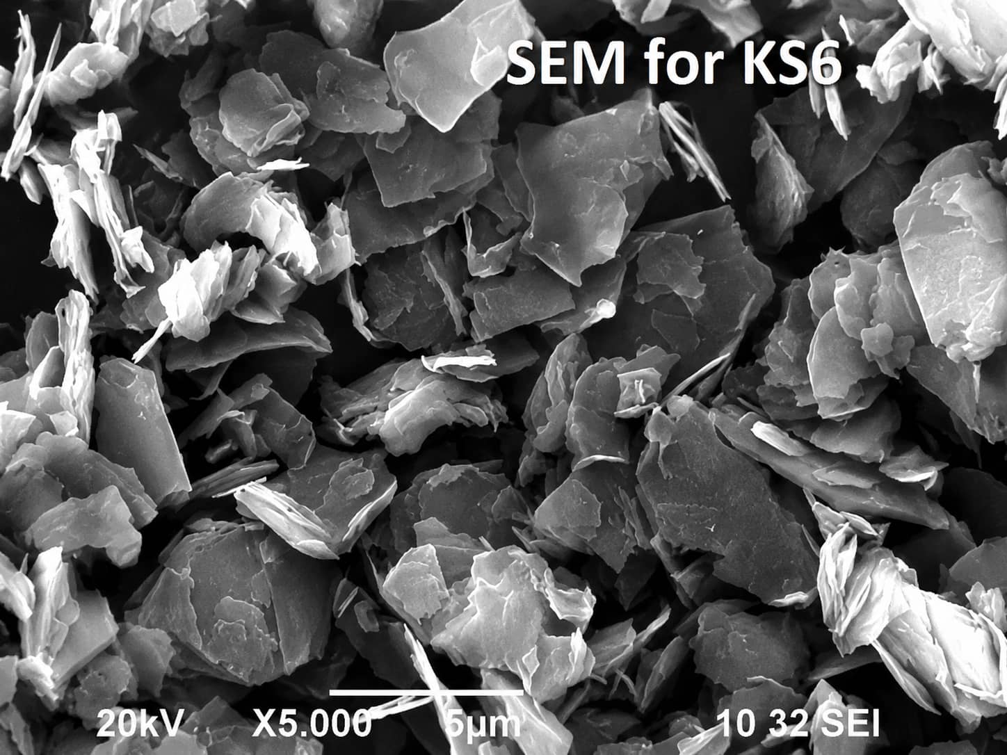 SEM image of KS Series thick flake graphite conductive additive designed to improve cathode electrode compactness after calendering with low irreversible capacity loss.