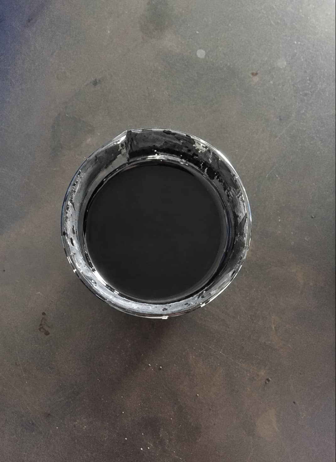 Lithium-ion battery electrode slurry static stability test sample used to observe sedimentation, separation and stratification after standing.